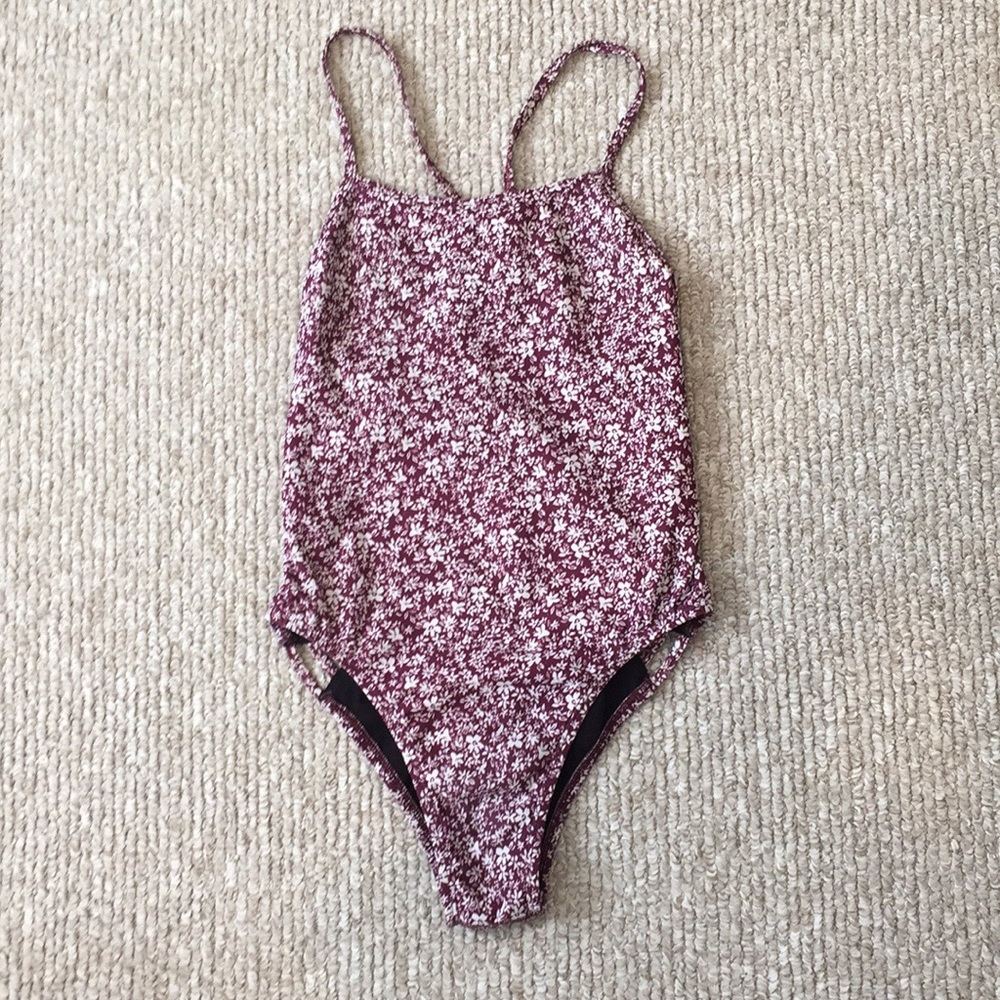 Jolyn tie-back onesie